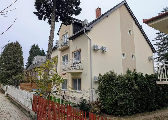 Apartment Moon Light *